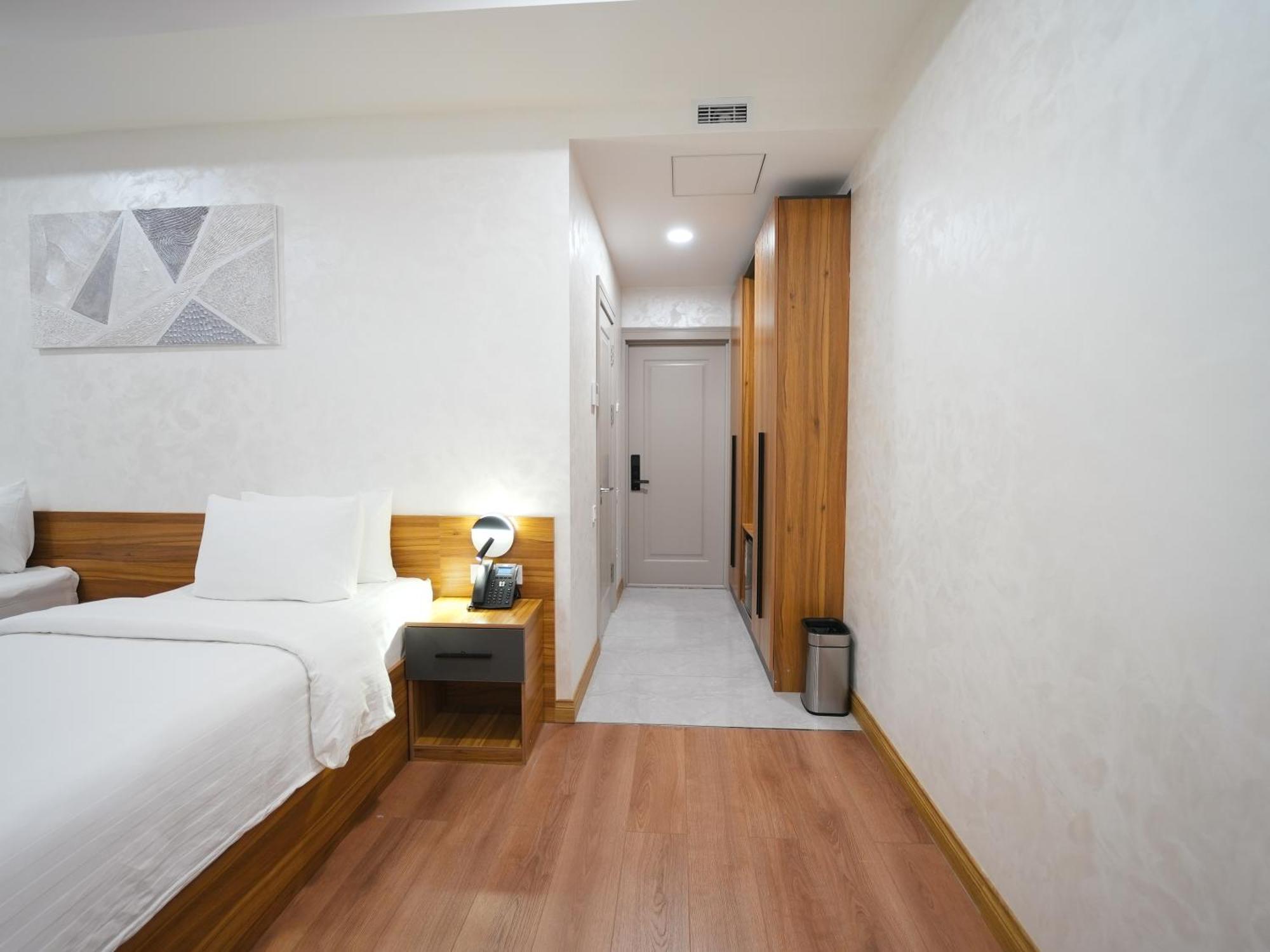 Avant Express Hotel Pool&Spa Ташкент Экстерьер фото